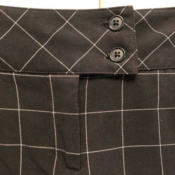Guess Windowpane Shorts  - Picture 2 of 4